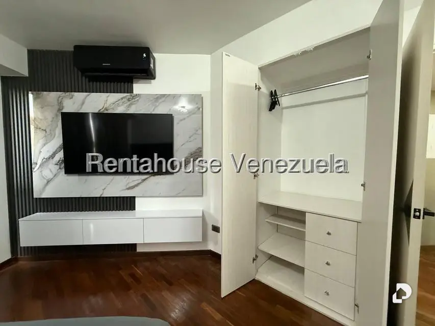 Apartamento en El Rosal, Caracas – 16