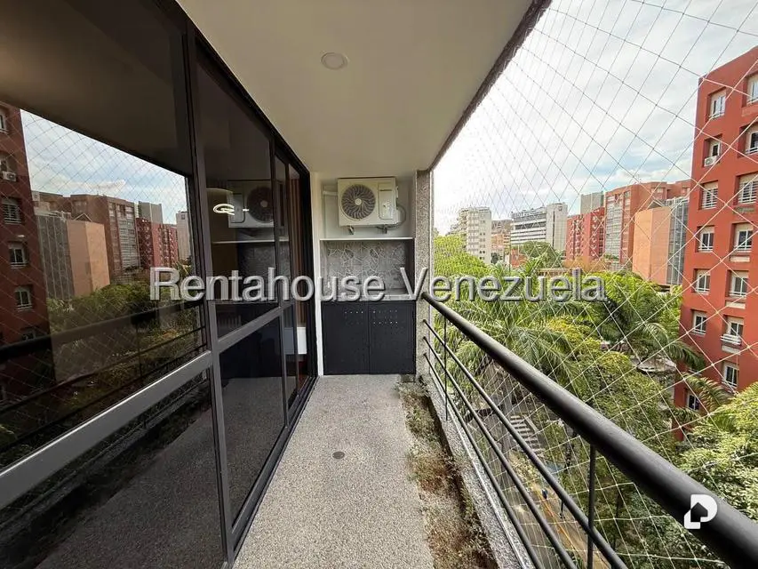 Apartamento en El Rosal, Caracas – 19