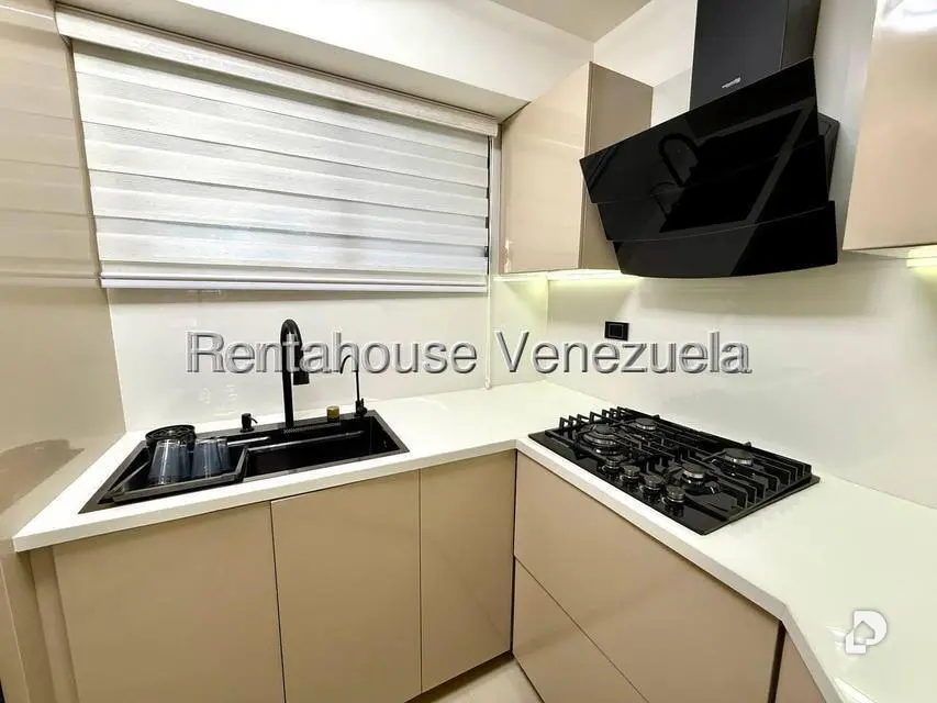 Apartamento en El Rosal, Caracas – 4