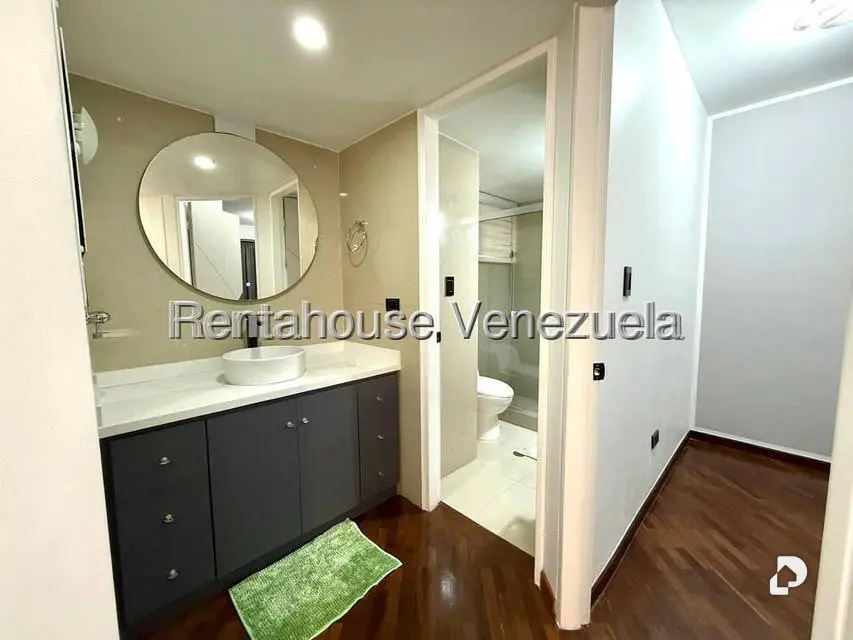 Apartamento en El Rosal, Caracas – 13