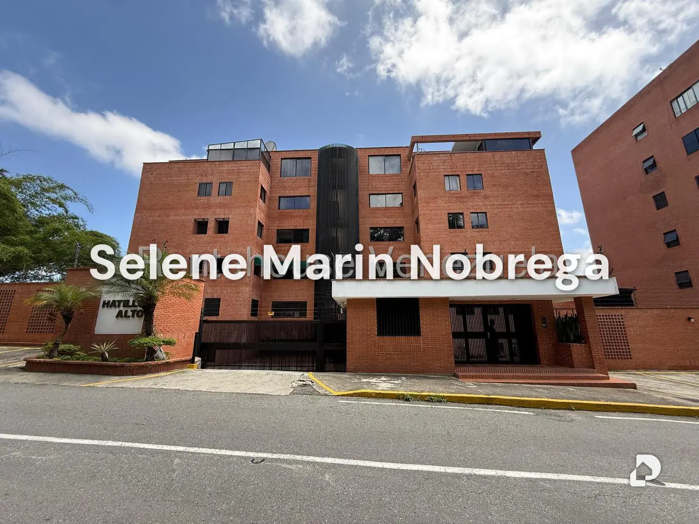 Apartment in Alto Hatillo, Caracas – 2
