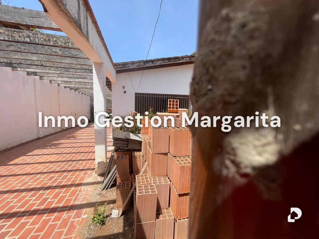 Casa en Jorge Coll., Pampatar – 6
