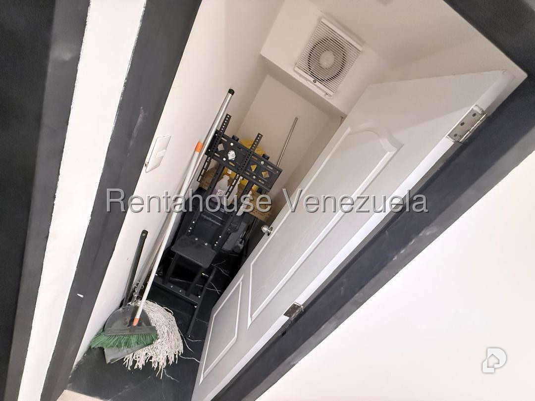 Local comercial en Santa Mónica, Caracas – 15