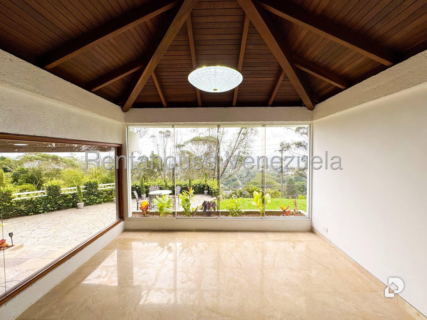 Casa en Las Marías, Caracas – 13