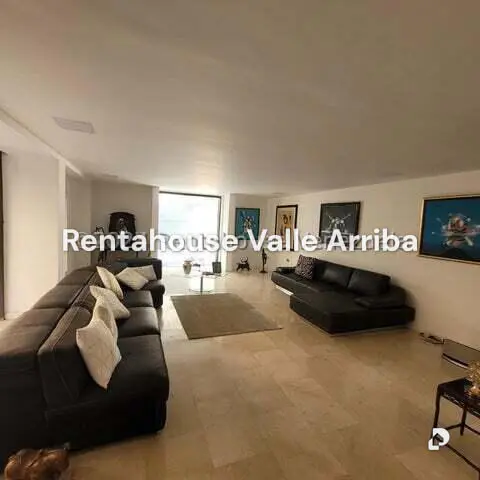 Casa en Cumbres de Curumo, Caracas – 5