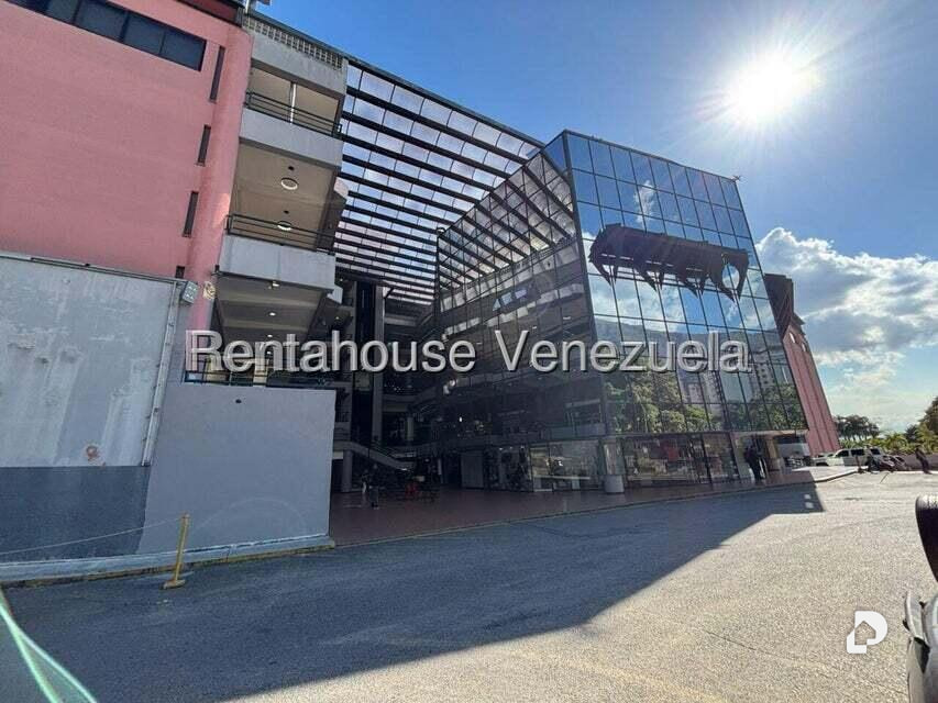 Local comercial en Terrazas del Ávila, Caracas – 1