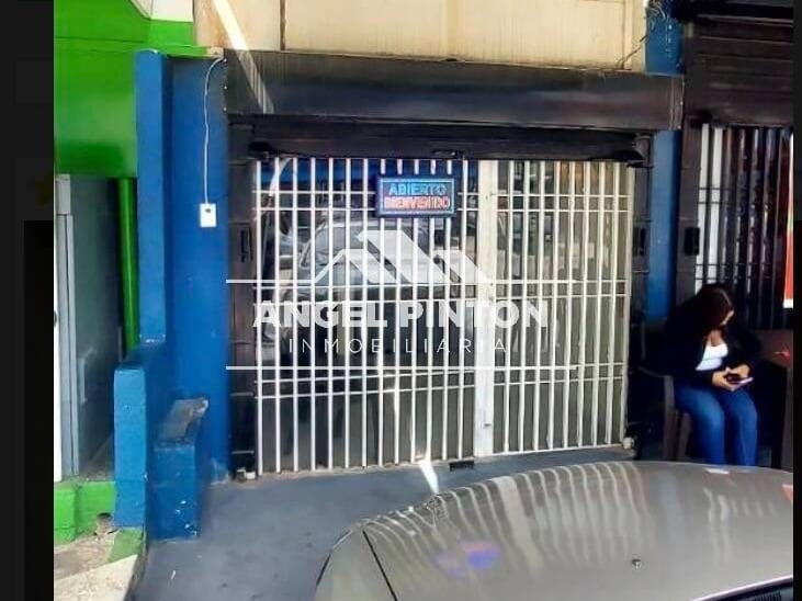 Local comercial en Santa Rita - 1