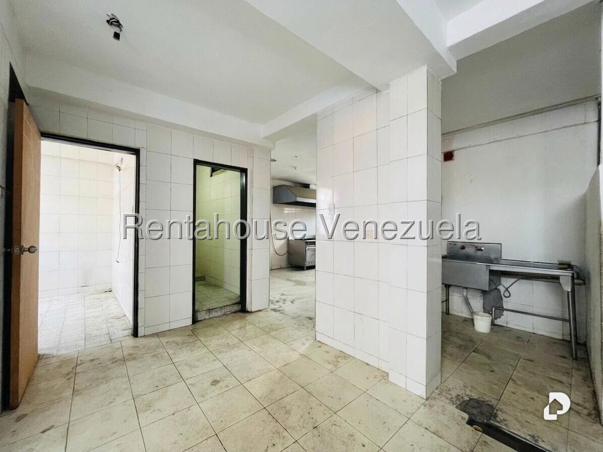 Local comercial en Parroquia Santa Teresa, Caracas – 17