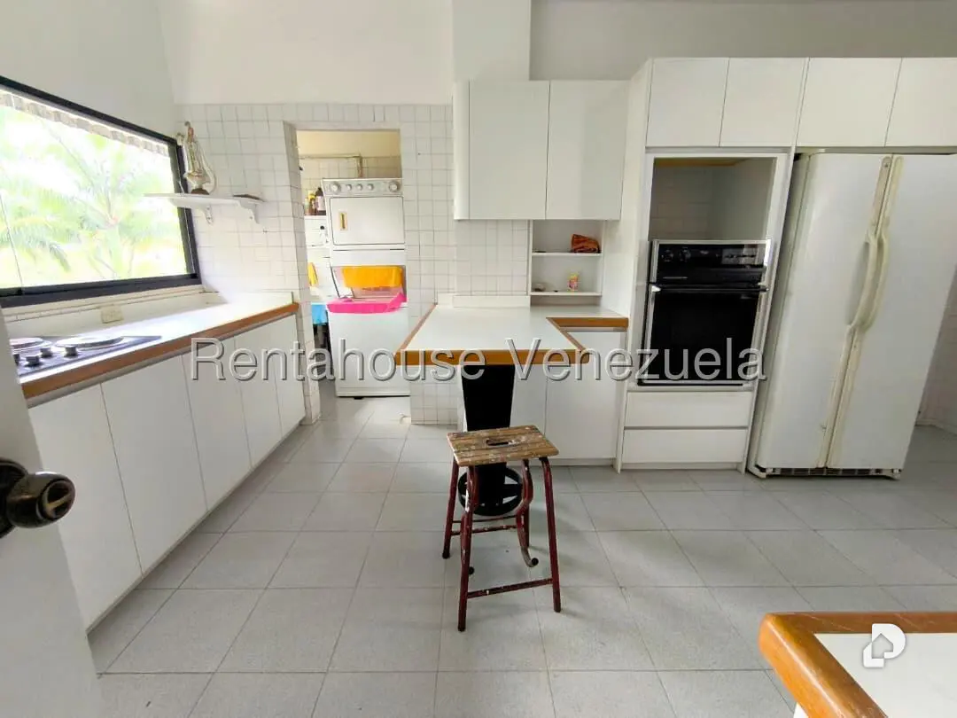 Apartamento en Lomas de Chuao, Caracas – 15
