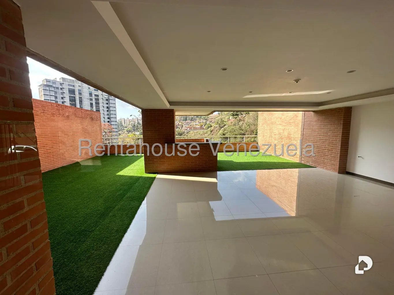Apartamento en Alto Hatillo, Caracas – 30