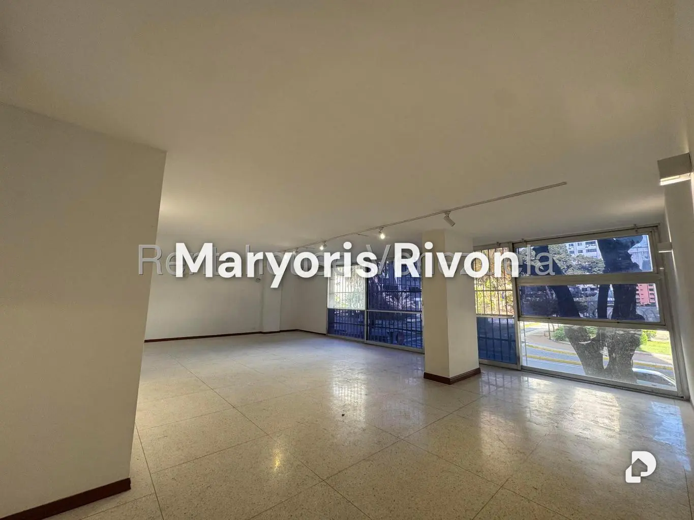 Apartamento en Altamira, Caracas – 11