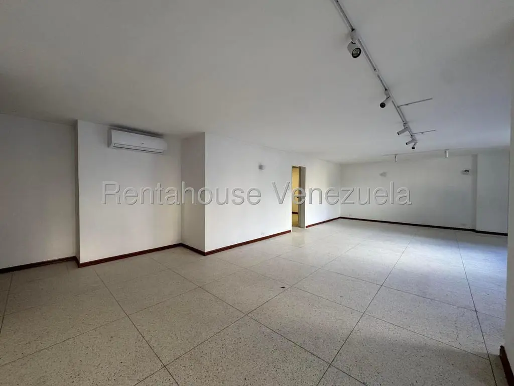 Apartment in Altamira, Caracas - 1