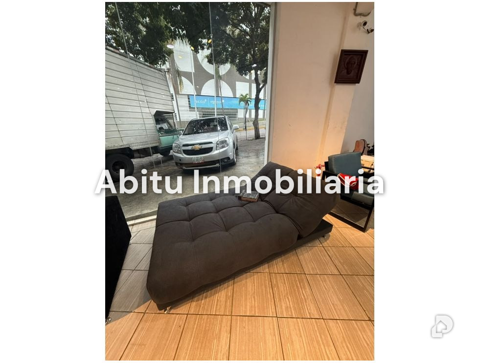 Local comercial en La Trinidad, Caracas – 16