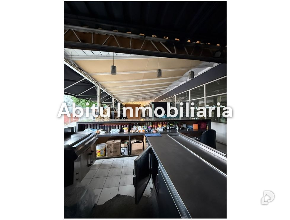 Local comercial en La Trinidad, Caracas – 18