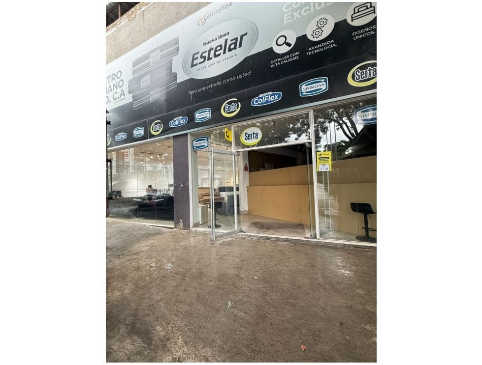 Local comercial en La Trinidad, Caracas - 1