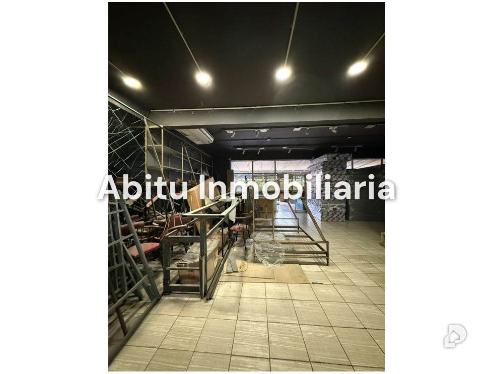Local comercial en La Trinidad, Caracas – 13
