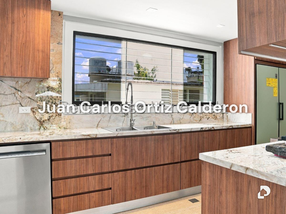 Casa en Los Palos Grandes, Caracas – 21