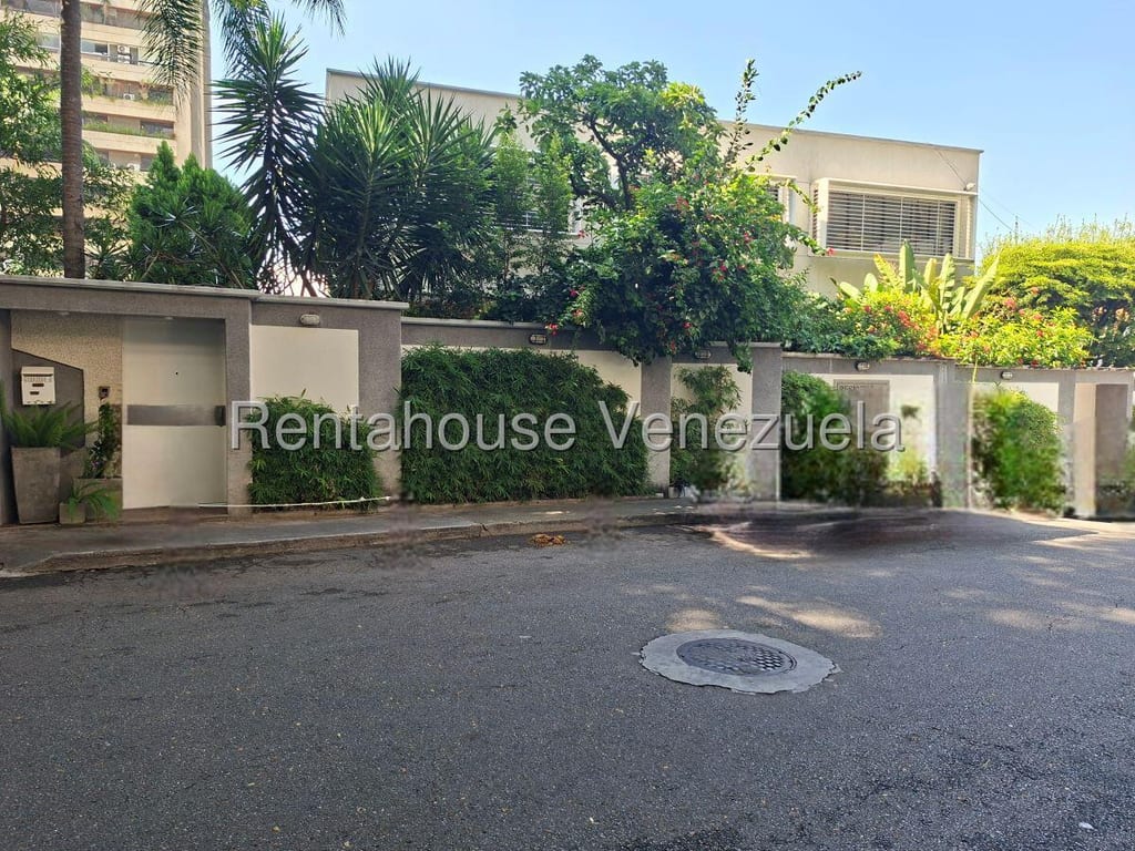 Casa en Los Palos Grandes, Caracas - 1