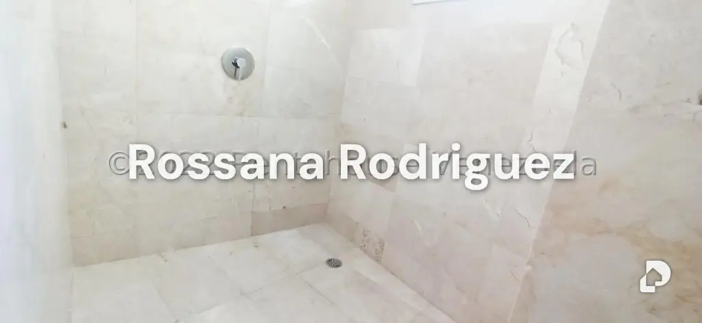 Penthouse en Campo Alegre, Caracas – 23