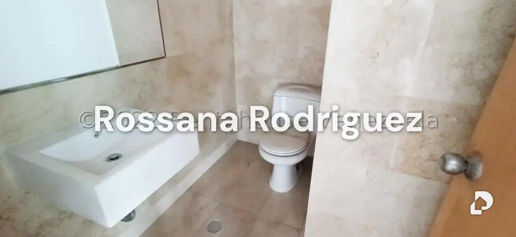 Penthouse en Campo Alegre, Caracas – 24