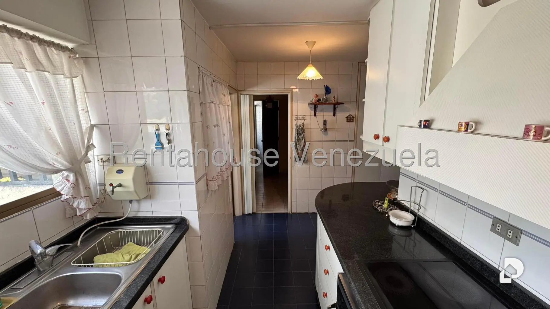 Apartamento en La Florida, Caracas – 6