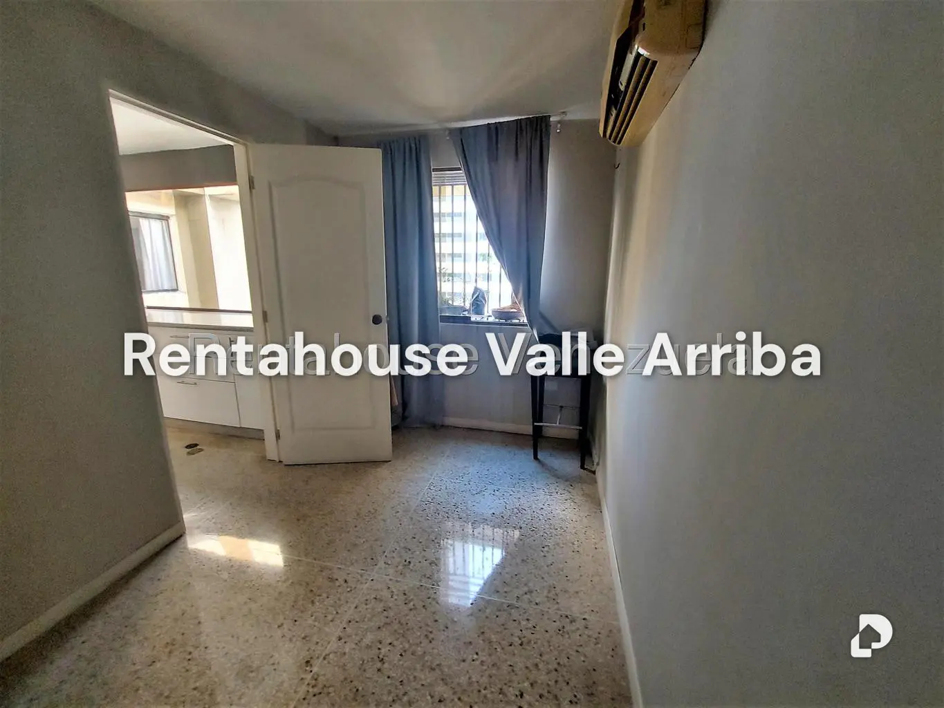 Apartamento en Altamira, Caracas – 19