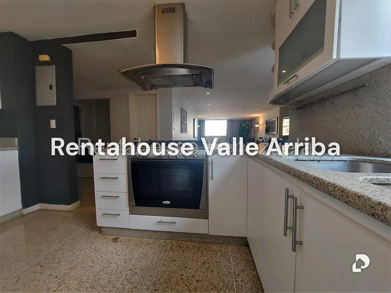 Apartamento en Altamira, Caracas – 11