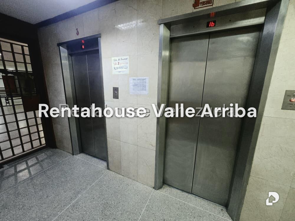 Apartamento en Parroquia Altagracia, Caracas – 16
