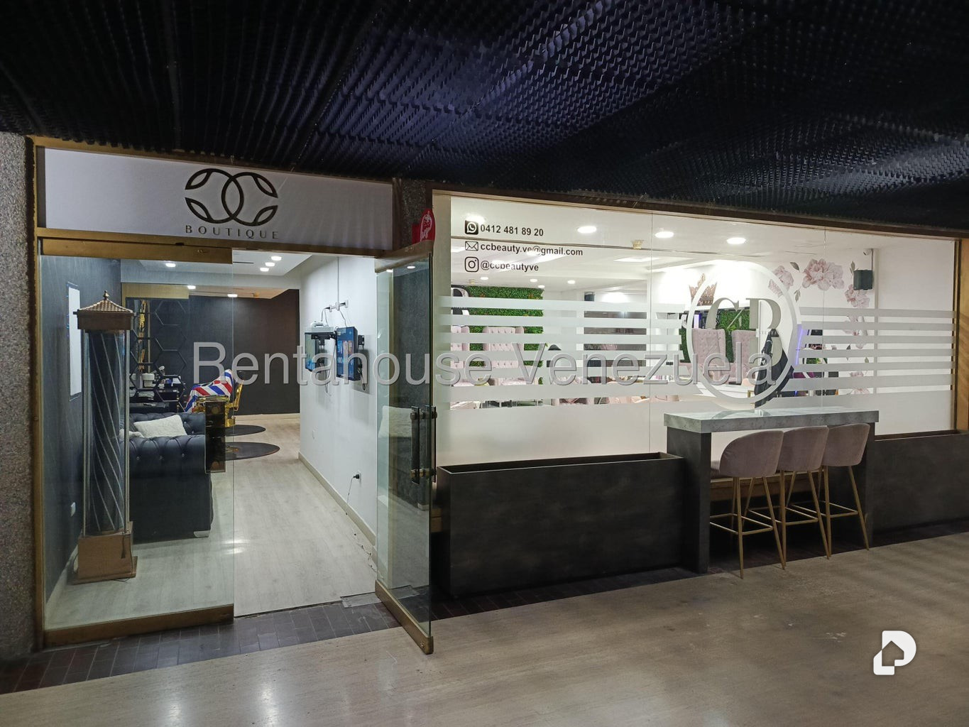 Commercial space in Las Mercedes, Caracas – 1