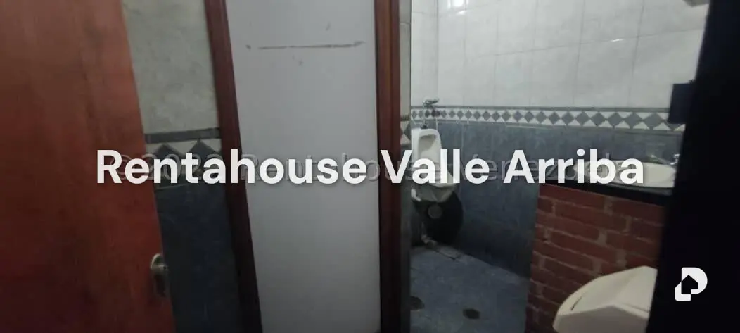 Local comercial en Boleíta Sur, Caracas – 12