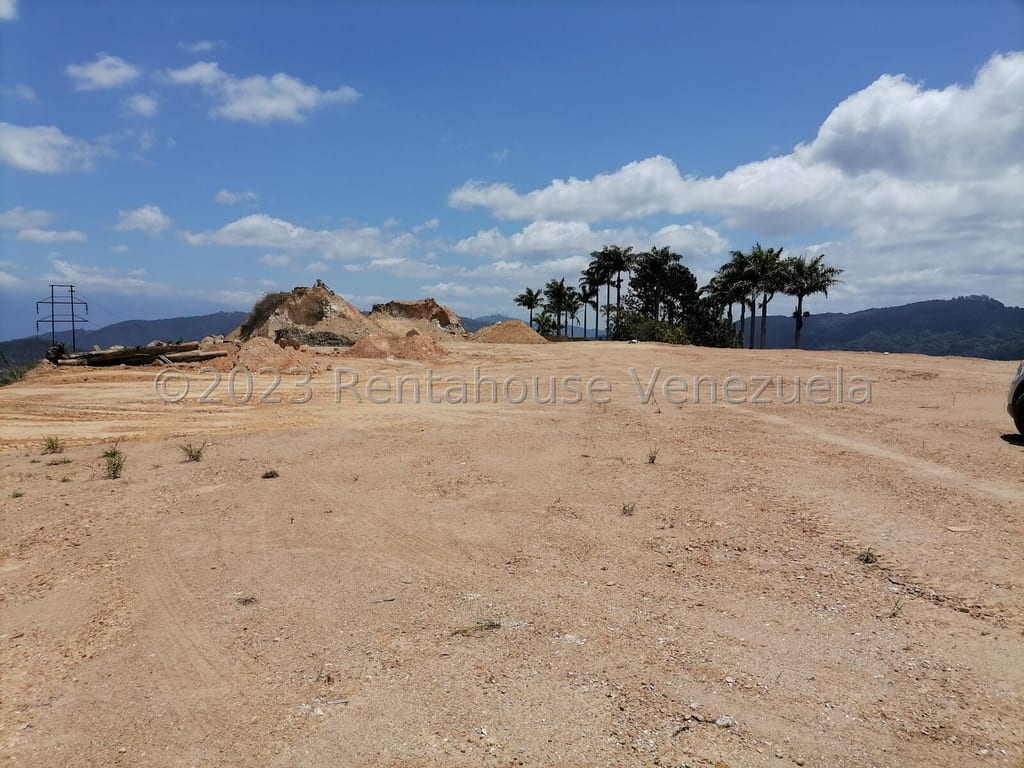 Terreno en San Antonio de Los Altos - 1