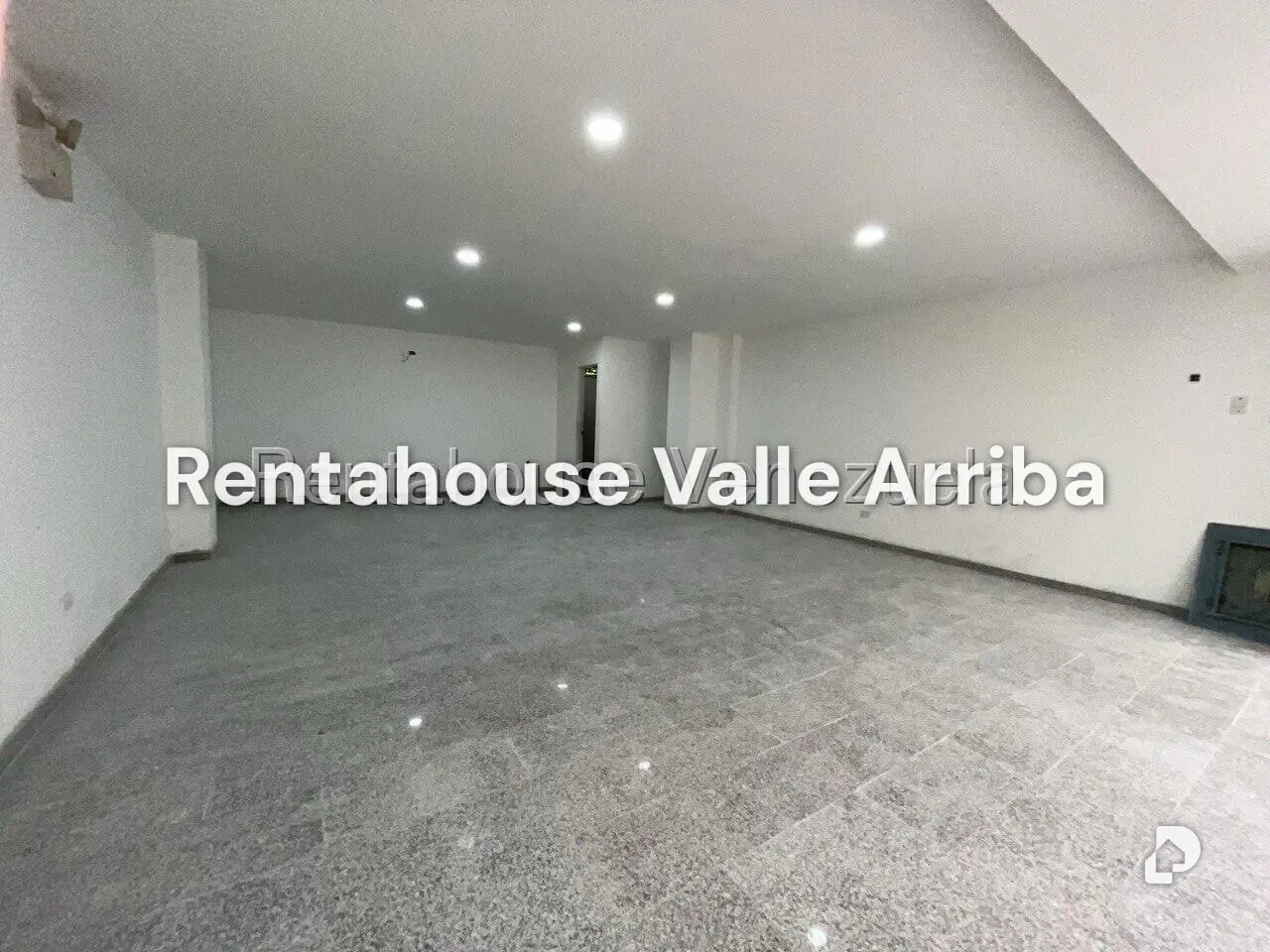 Local comercial en Santa Paula, Caracas