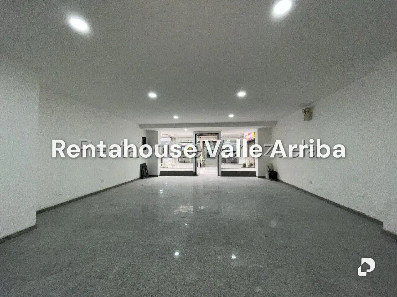 Local comercial en Santa Paula, Caracas