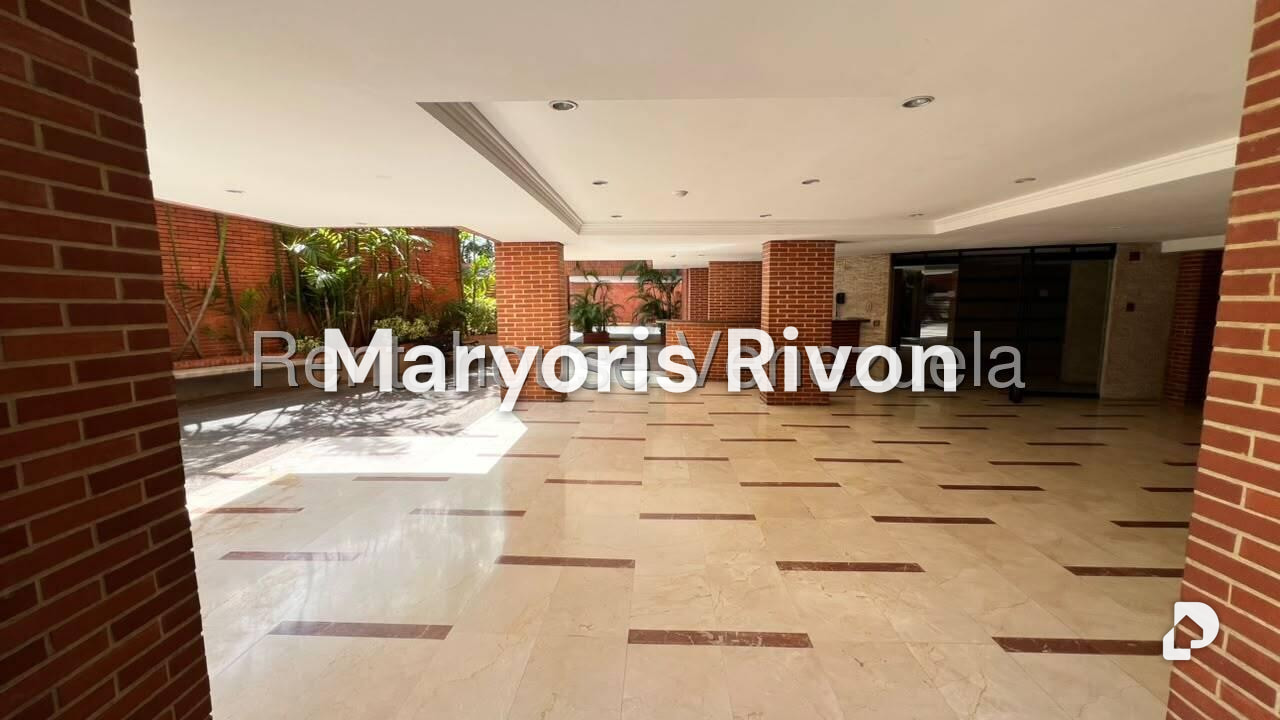Apartamento en Campo Alegre, Caracas – 28