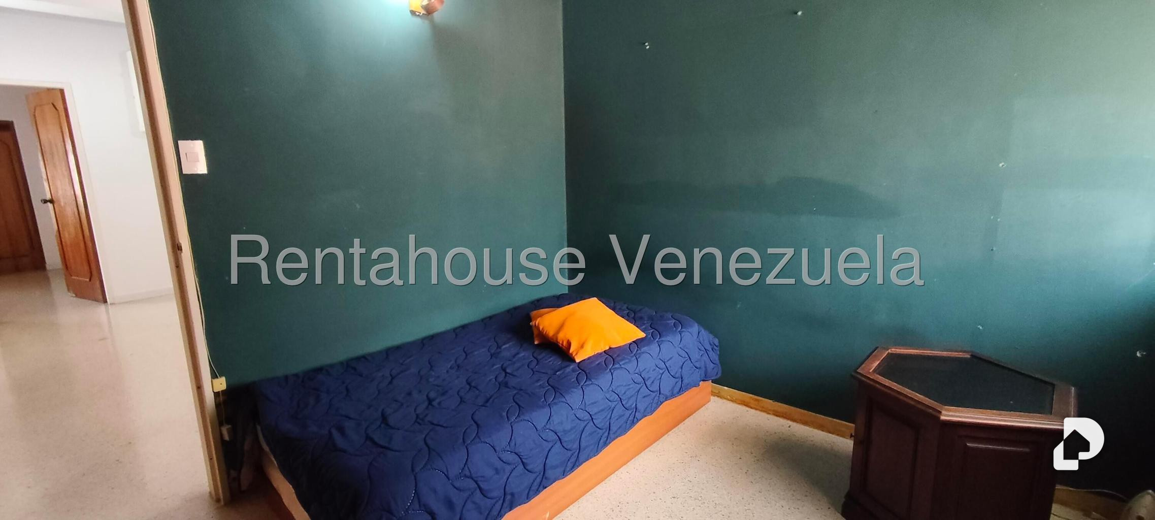 Casa en Alto Prado, Caracas – 22