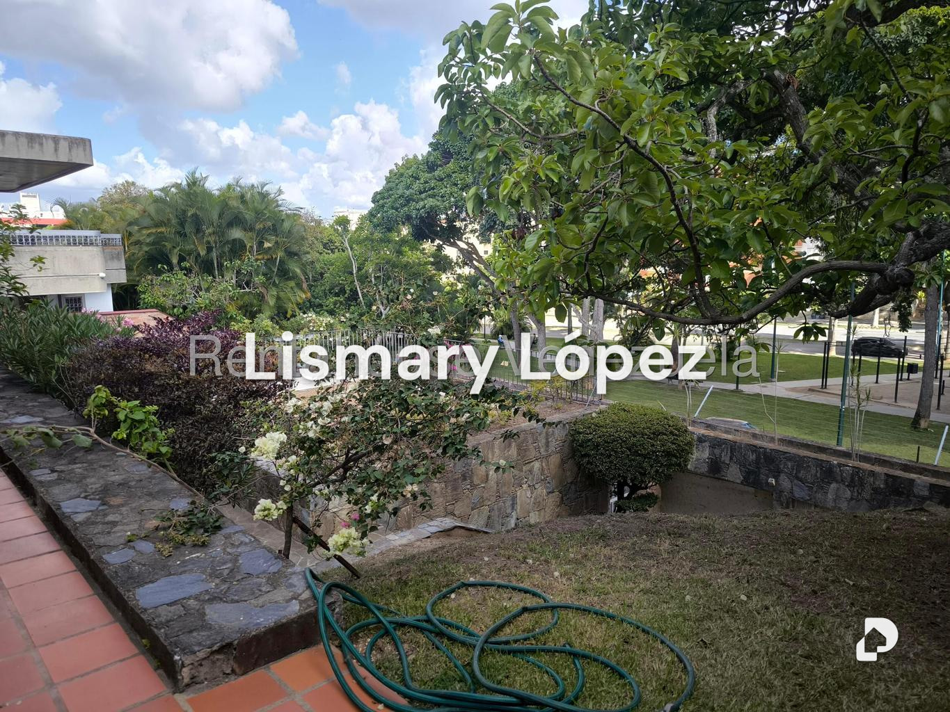 Casa en Cumbres de Curumo, Caracas – 11