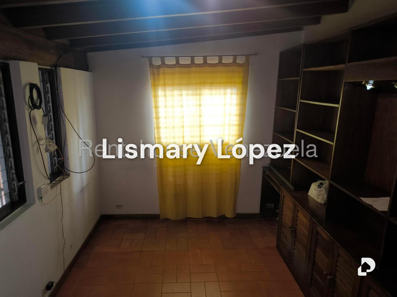 Casa en Cumbres de Curumo, Caracas – 25
