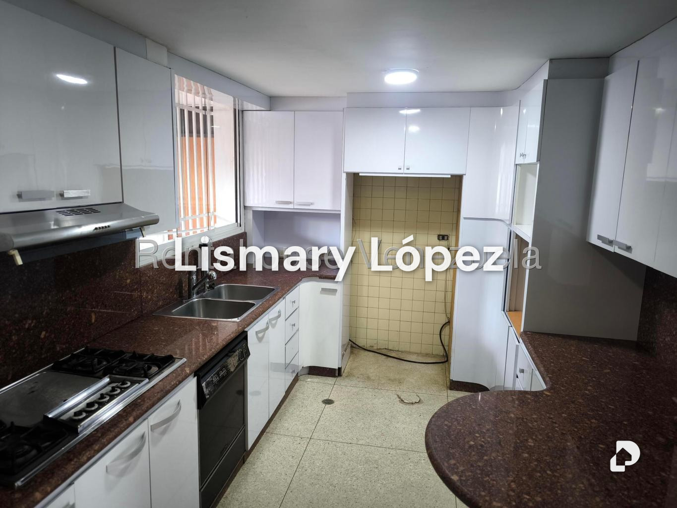 Casa en Cumbres de Curumo, Caracas – 20