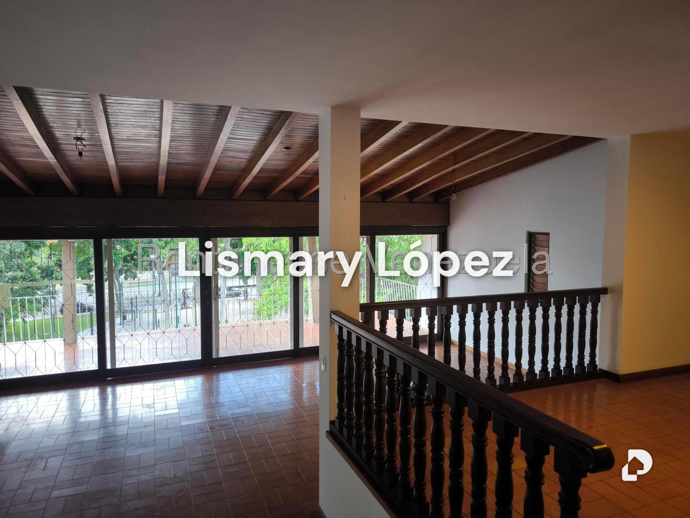 Casa en Cumbres de Curumo, Caracas – 24