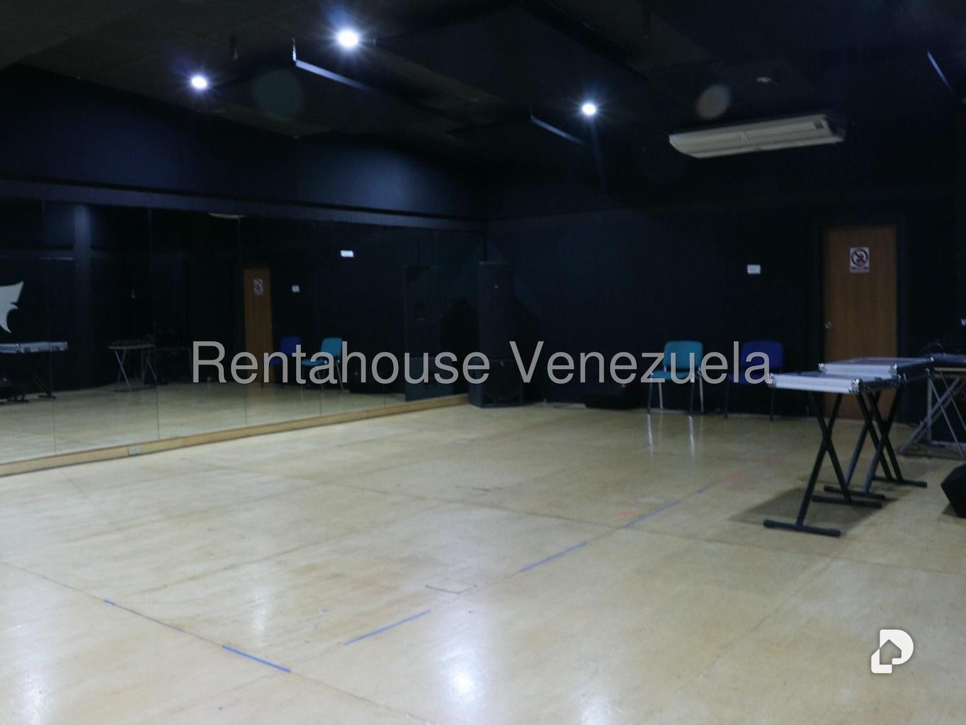 Casa en Alta Florida, Caracas – 24
