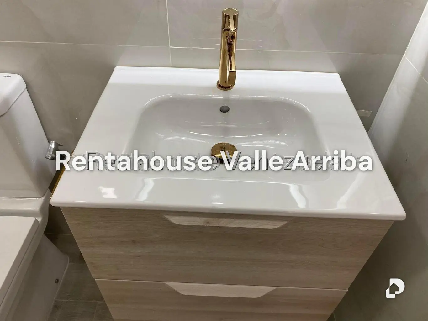 Apartamento en El Rosal, Caracas – 23