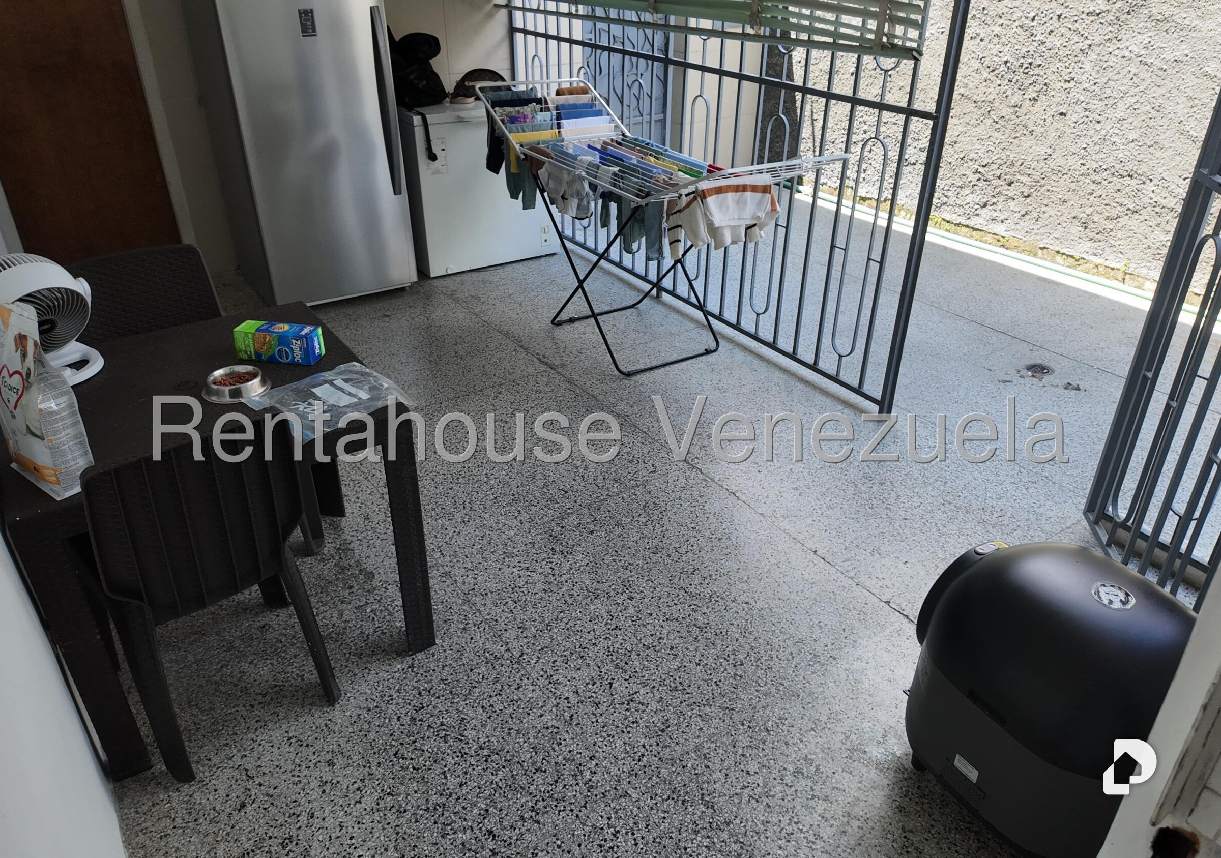 Casa en San Román, Caracas – 12