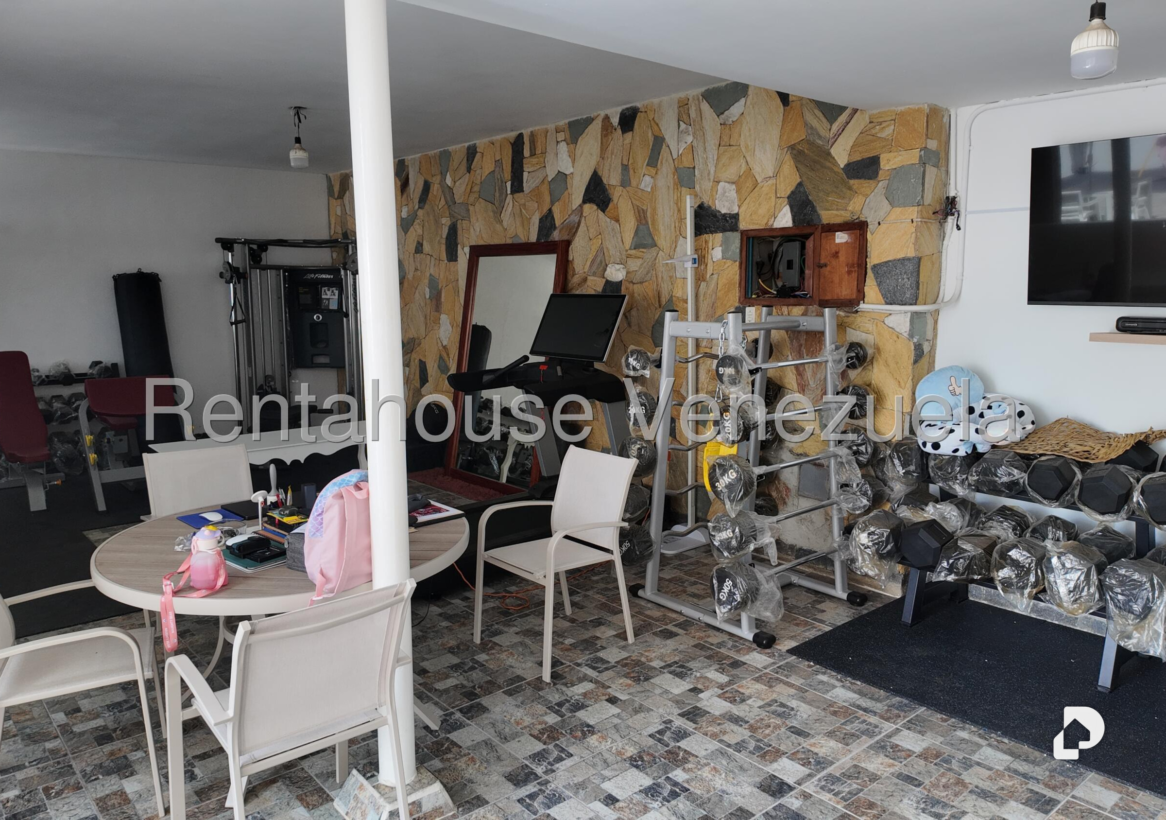 Casa en San Román, Caracas – 14