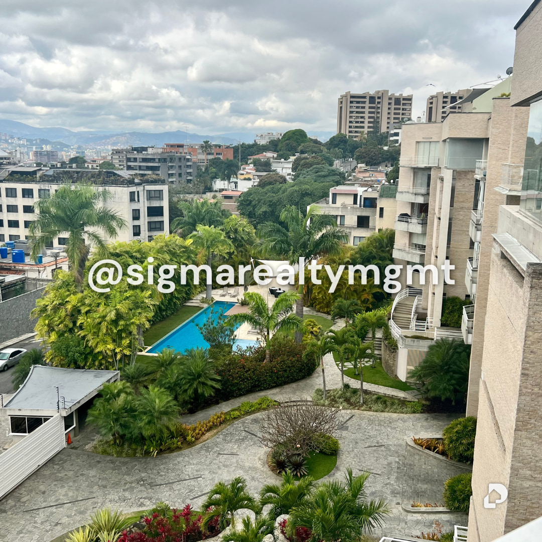 Apartment in Los Palos Grandes, Caracas – 3