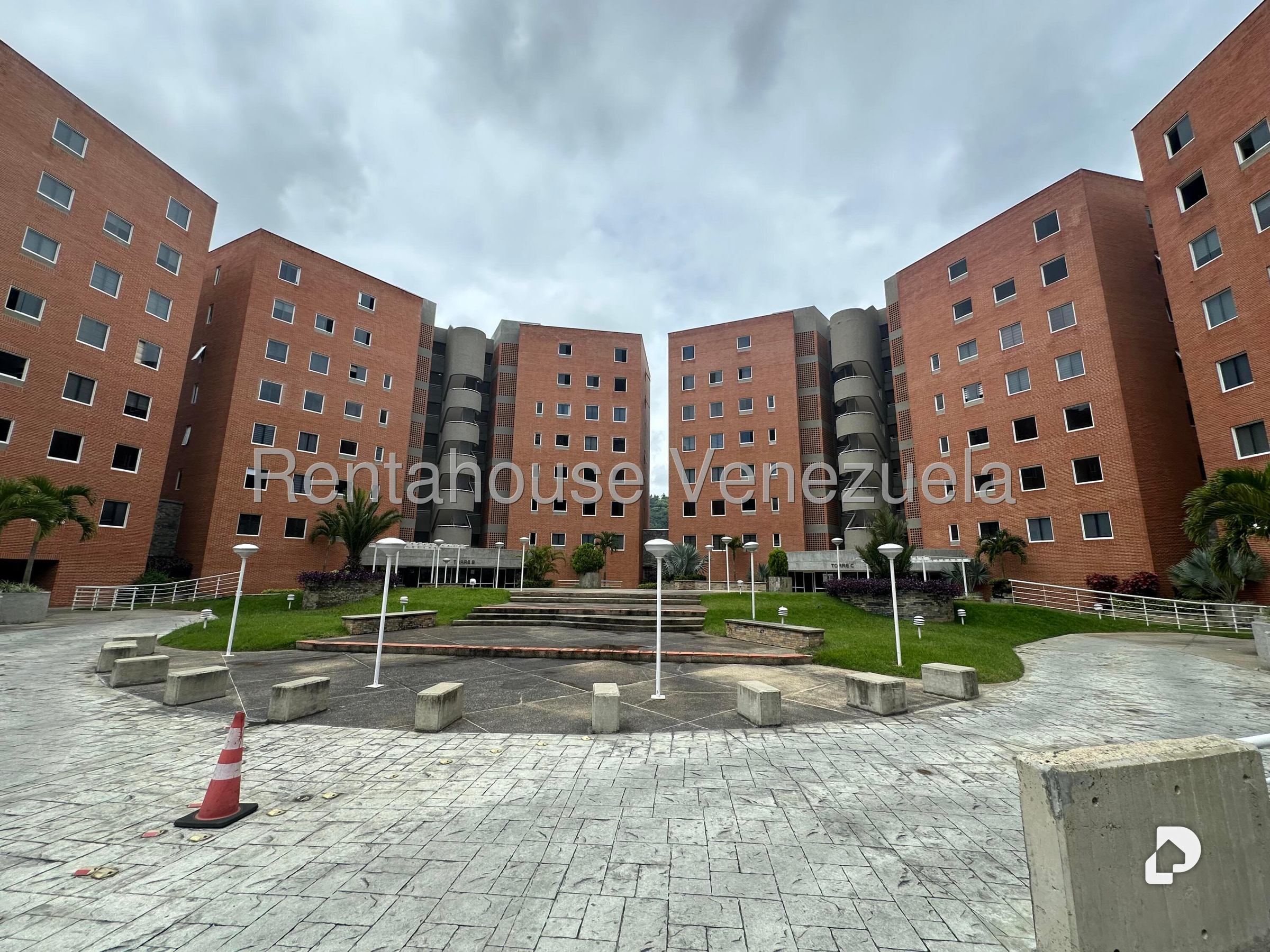Apartment in El Cigarral, Caracas – 1