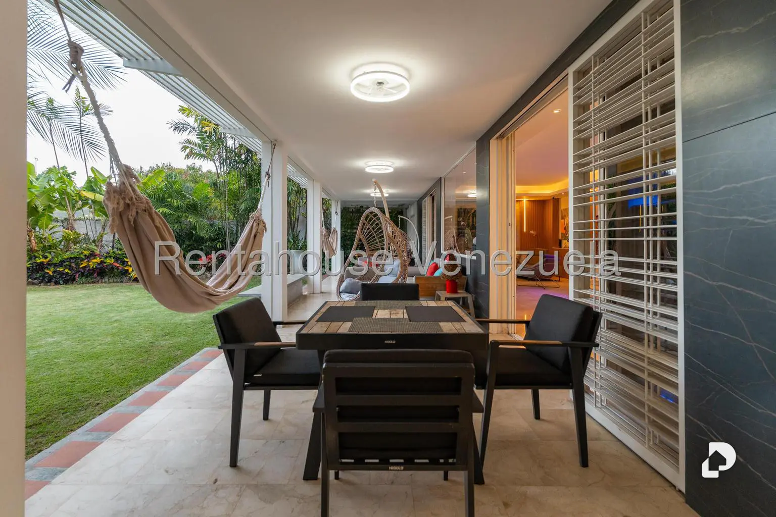 Casa en Prados del Este, Caracas – 11