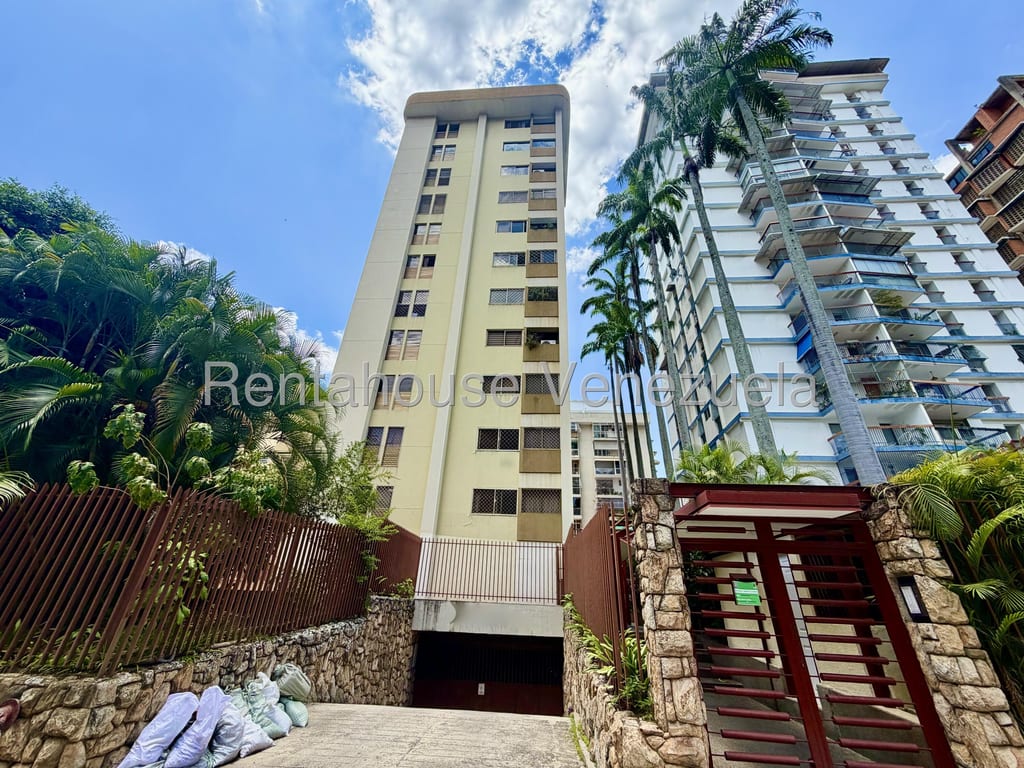 Apartamento en Los Palos Grandes, Caracas - 1