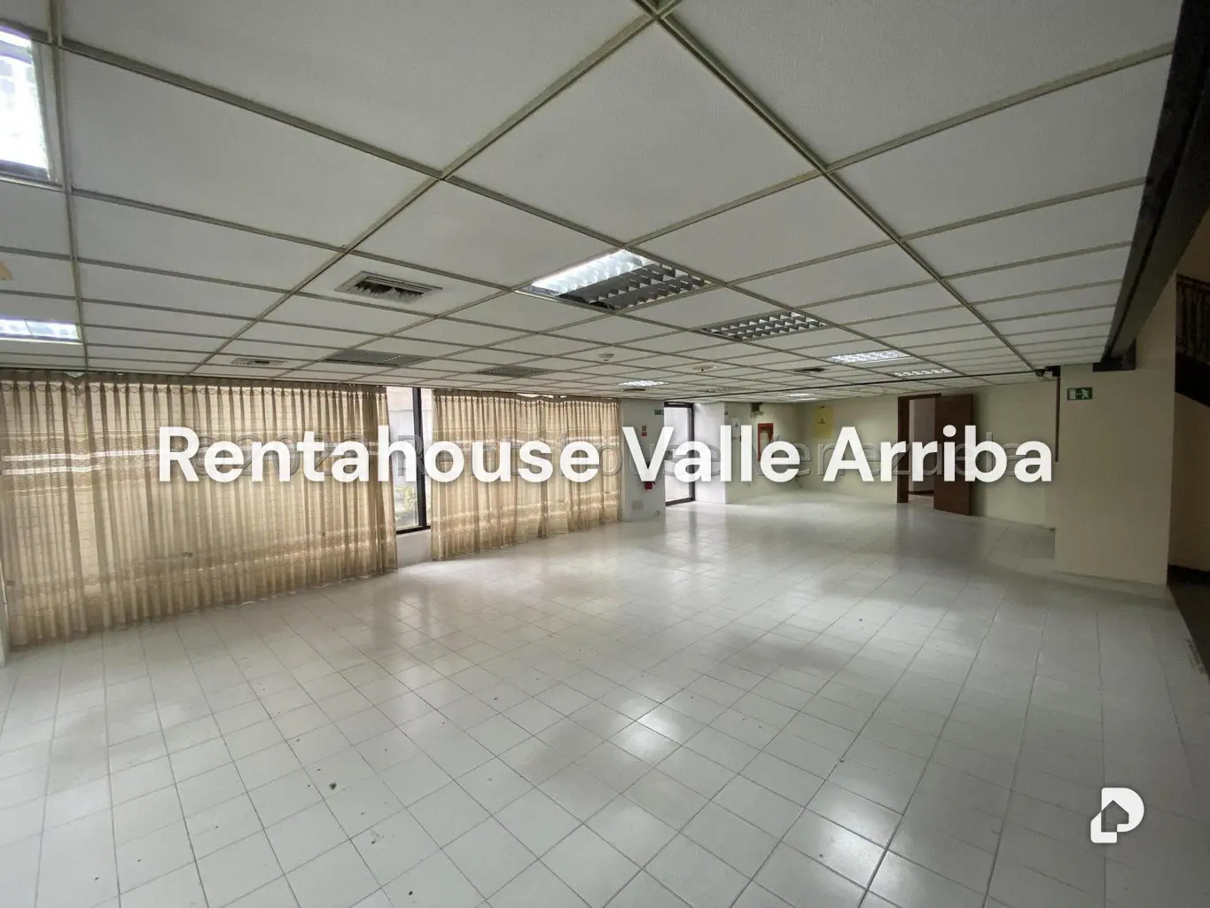 Local comercial en Santa Eduvigis, Caracas – 9