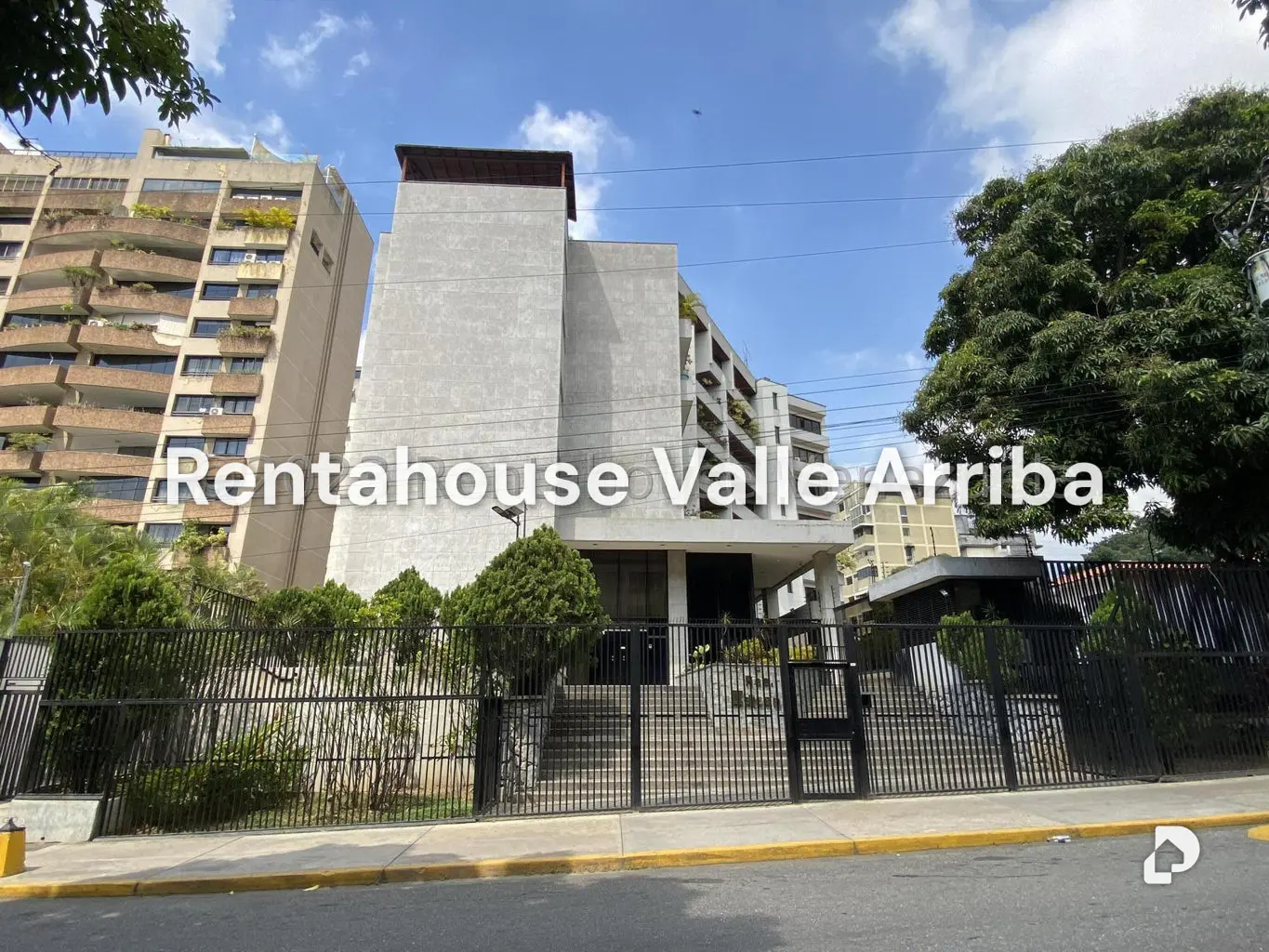 Local comercial en Santa Eduvigis, Caracas – 1