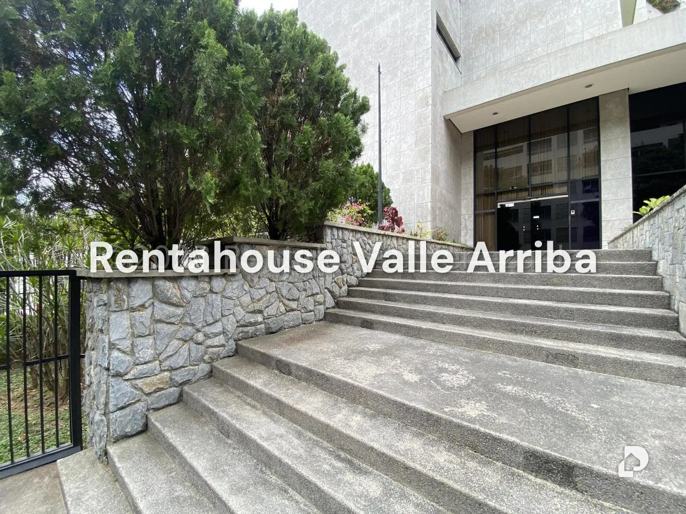 Local comercial en Santa Eduvigis, Caracas – 3
